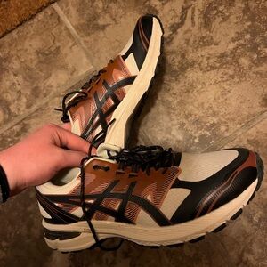 ASICS womans Running Shoes - Black and Brown